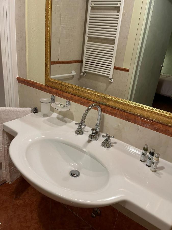 Montevecchia 039 Maggioni B&B מראה חיצוני תמונה