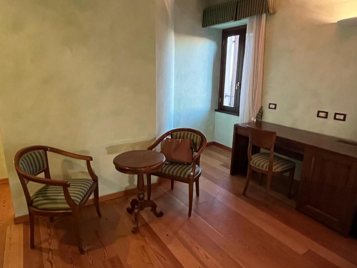 Montevecchia 039 Maggioni B&B מראה חיצוני תמונה