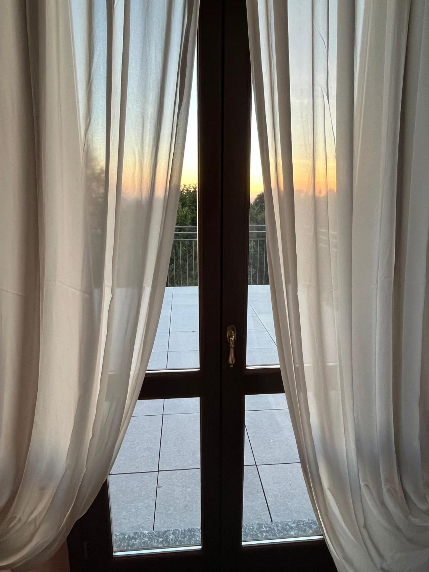 Montevecchia 039 Maggioni B&B מראה חיצוני תמונה